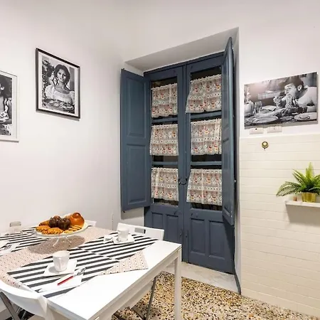 Casa Vacanze Taorminacentre Apartment *